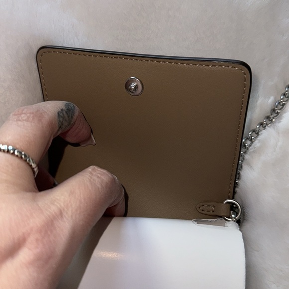 NWT Coach Boxed Mini Wallet On Chain In Signature Canvas Glacier White /2 charms - Picture 7 of 14